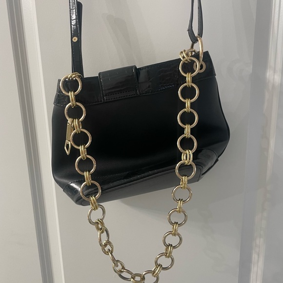 Topshop Black Crossbody Bag with Gold Chain - Picture 4 of 8